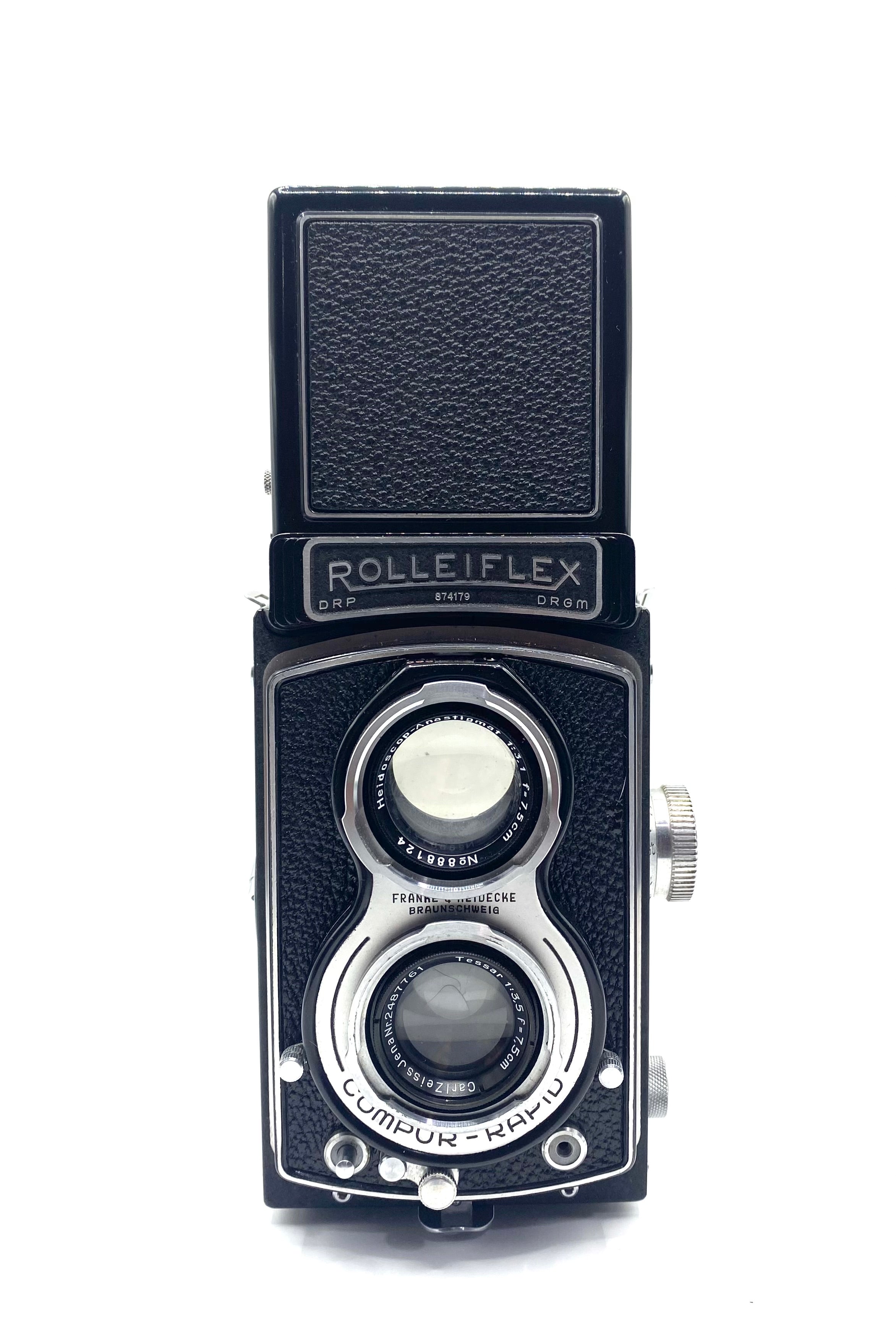 Lot 236 - A Rollei Rolleiflex Automat Model 2 K4B TLR Lot 236 - A Rollei Rolleiflex Automat Model 2 K4B TLR