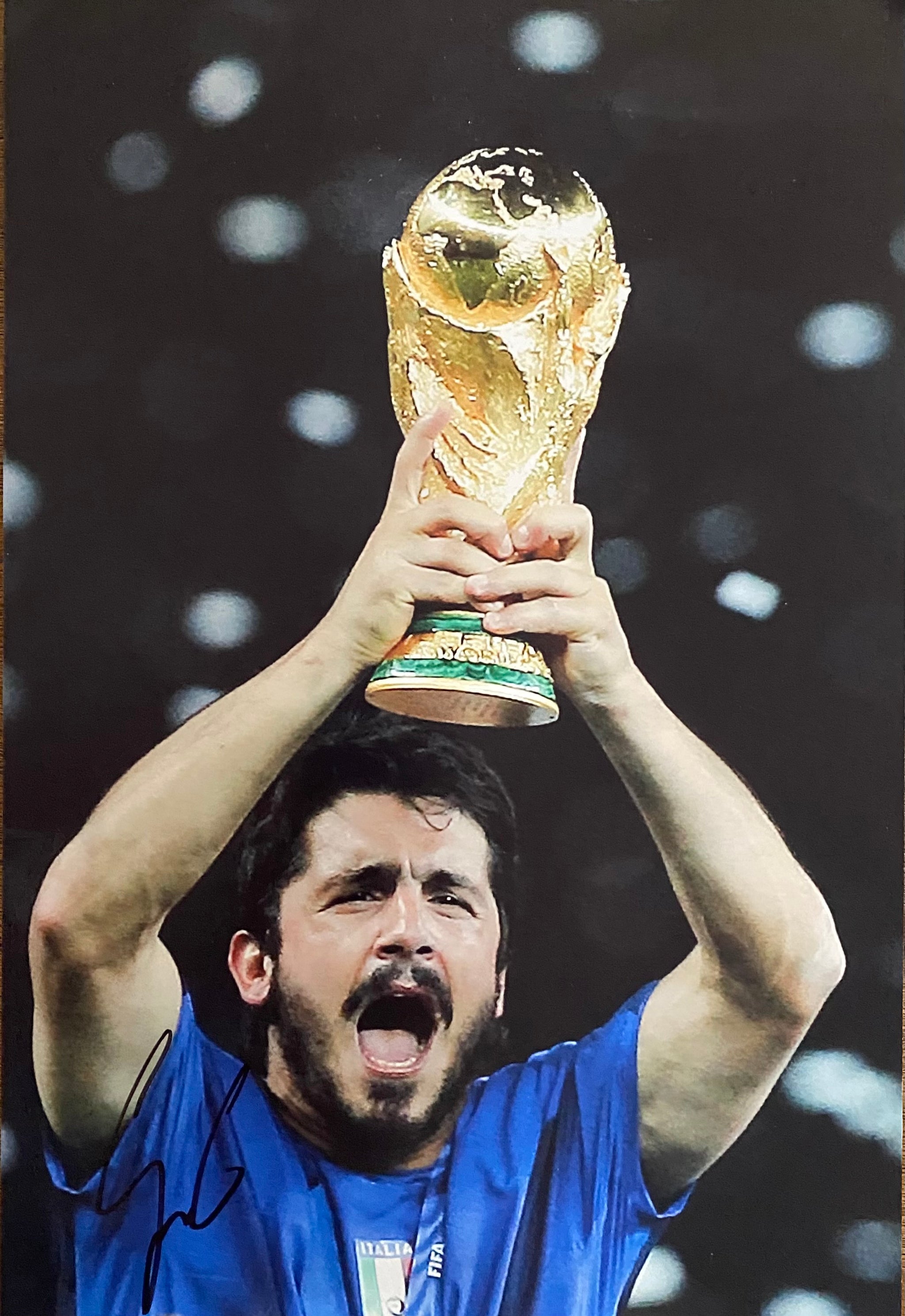 Gennaro Gattuso signed colour photo pictured celebrating the world cup – Iapello Arts & Antiques