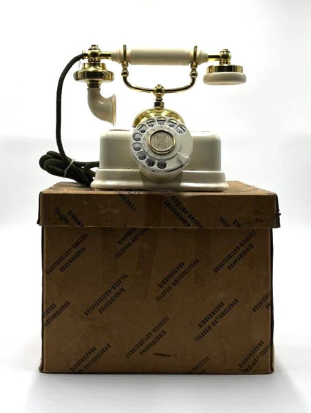Beautiful antique Danish D08 KTAS telephone - Copenhagen Telephone