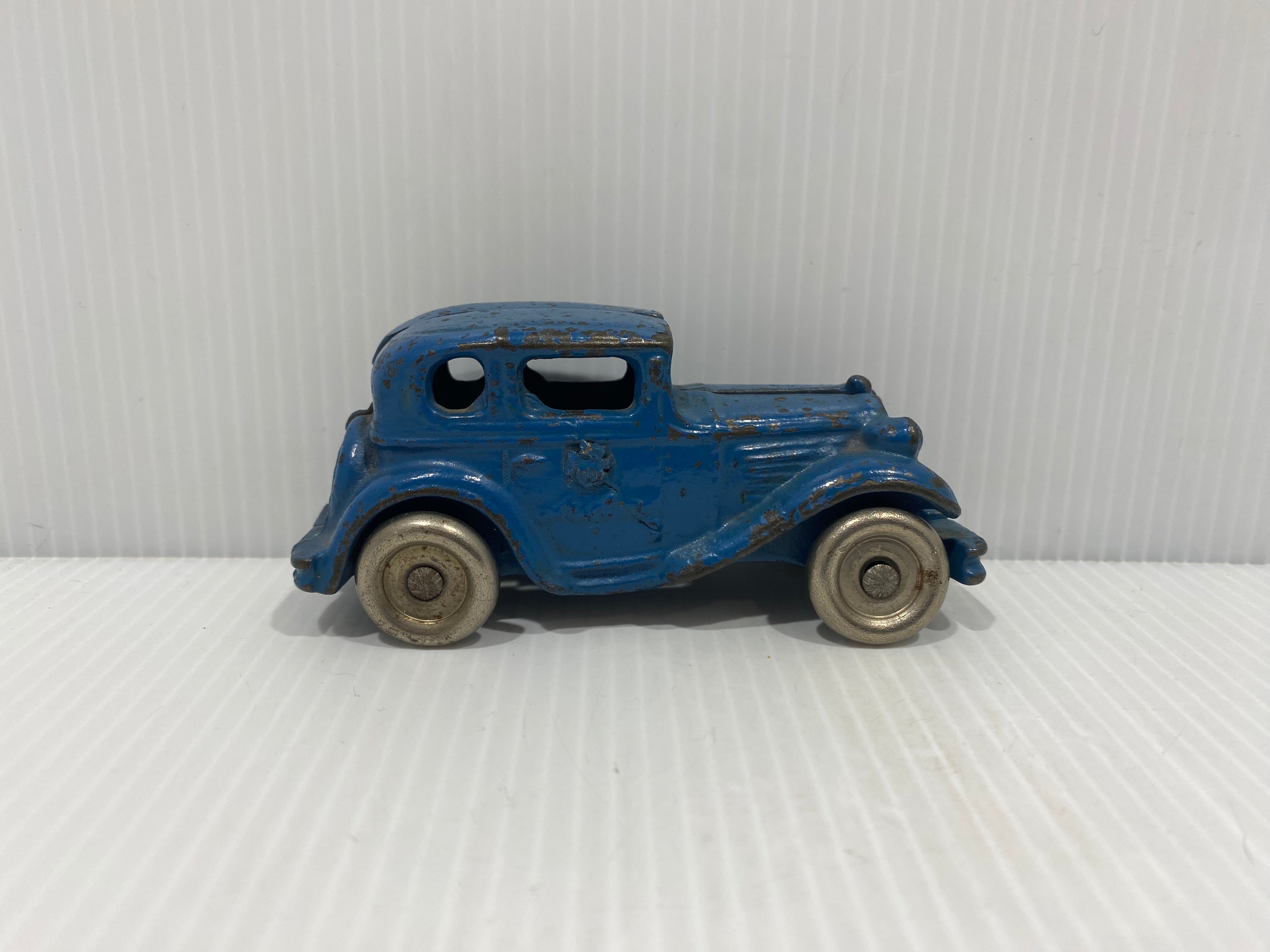 A.C. Williams Cast Iron, blue, Austin Coupe Car 1920s