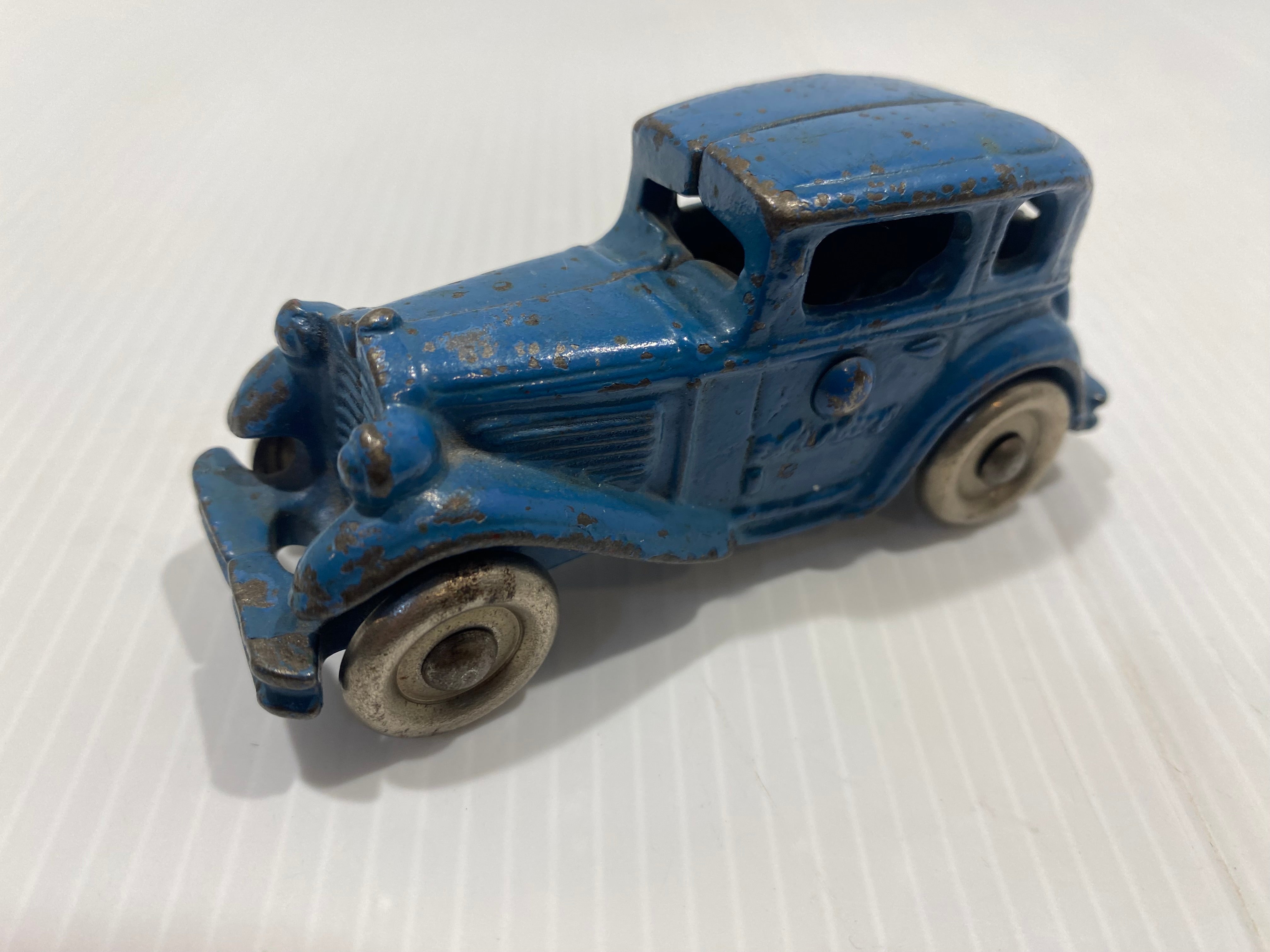 A.C. Williams Cast Iron, blue, Austin Coupe Car 1920s