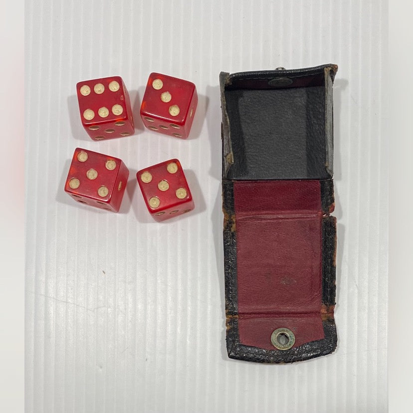 4 Vintage 1930s Red Bakelite Dice, in original leather Box. Made in USA