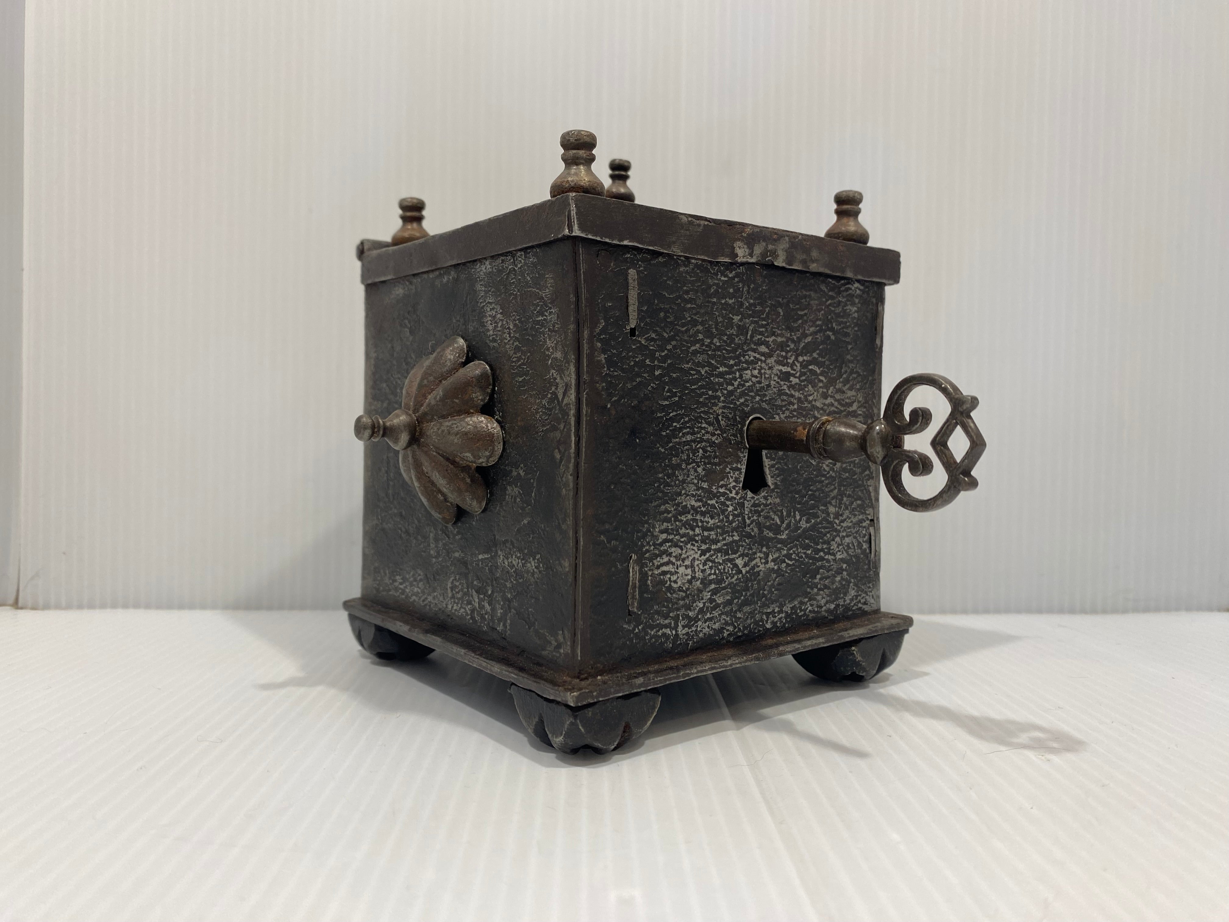 Rare small Iron Money Chest / Armada Chest – 17th Century. – Iapello Arts &  Antiques