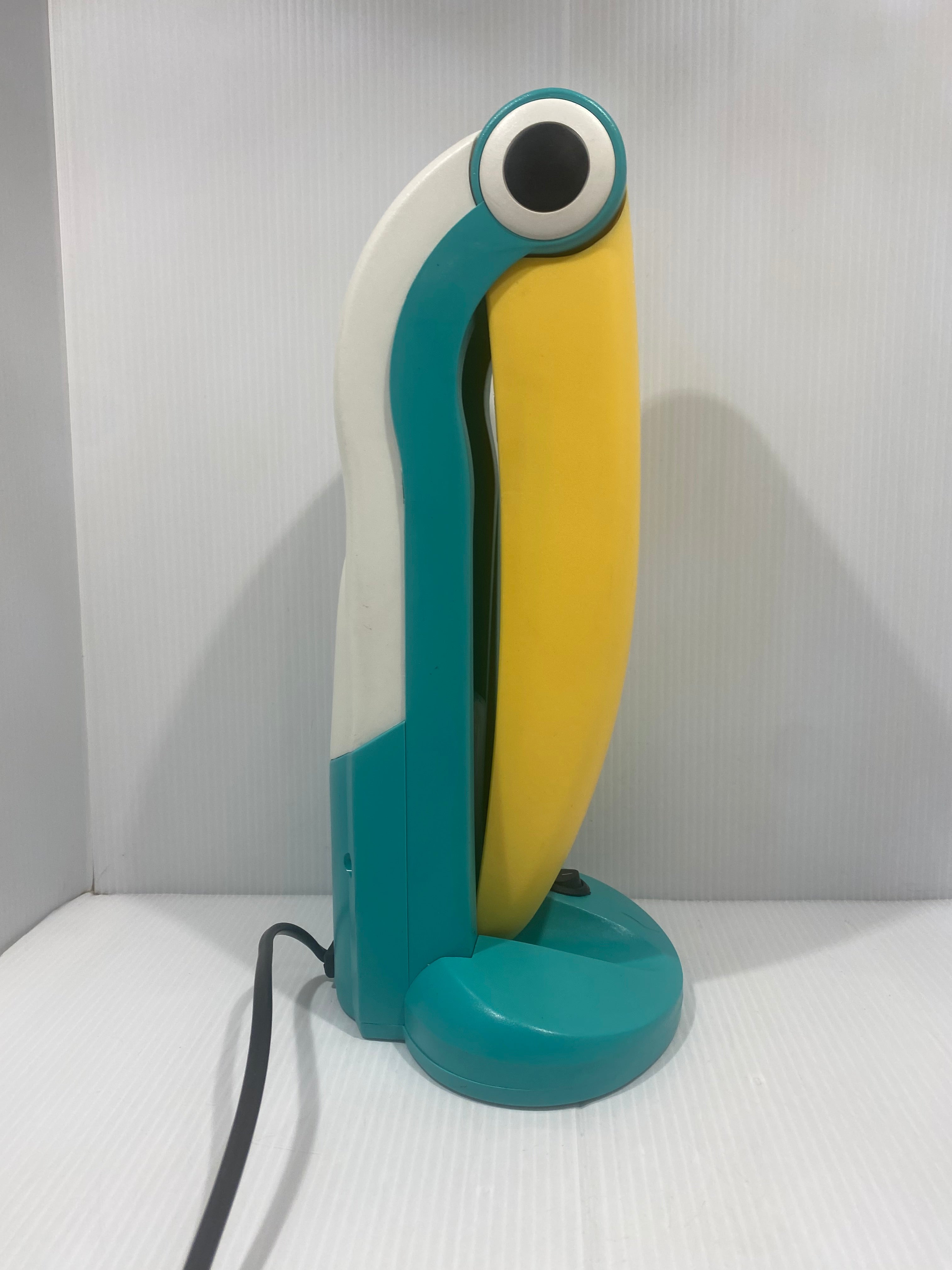 Funny and beautiful Toucan lamp, designed by H.T. Huang in the 80s.