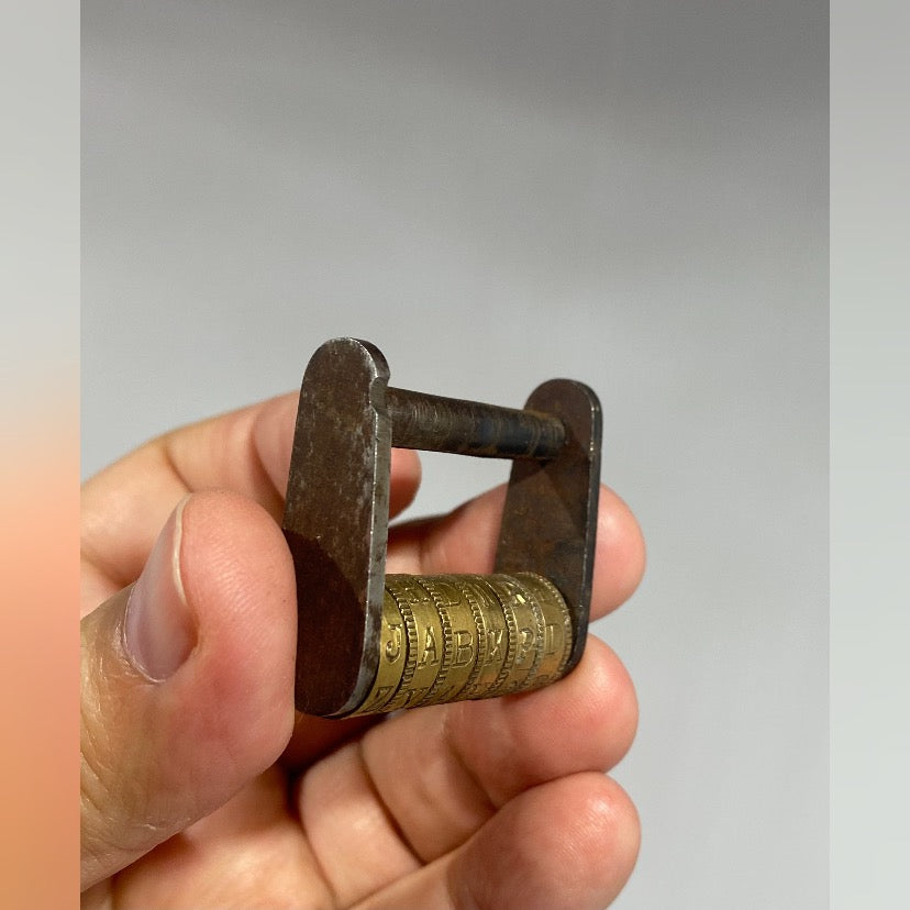 Antique bronze, 5 letter combination padlock ! Made in Italy 19th century.