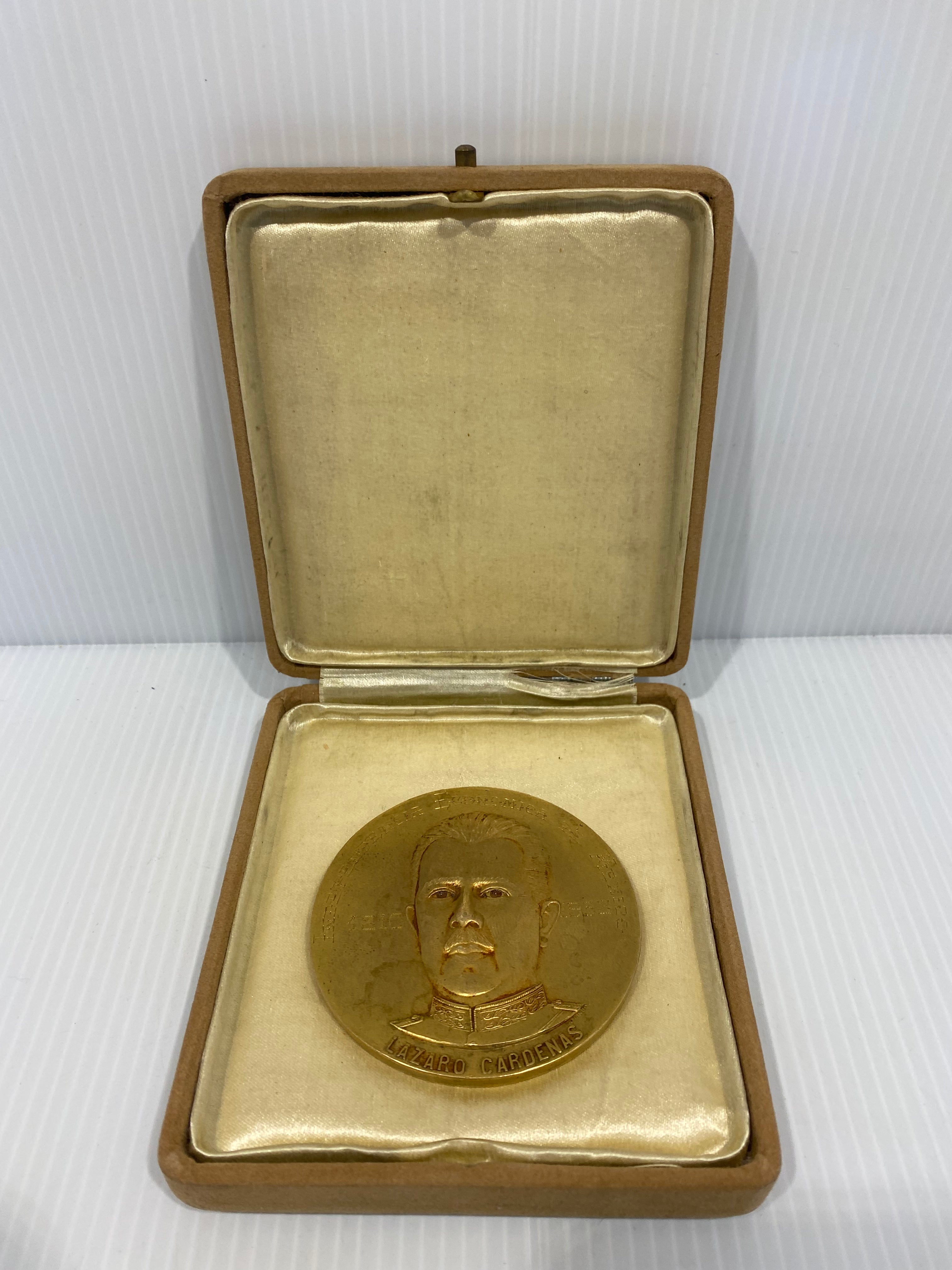 Historic Mexican oil expropriation medal 1938