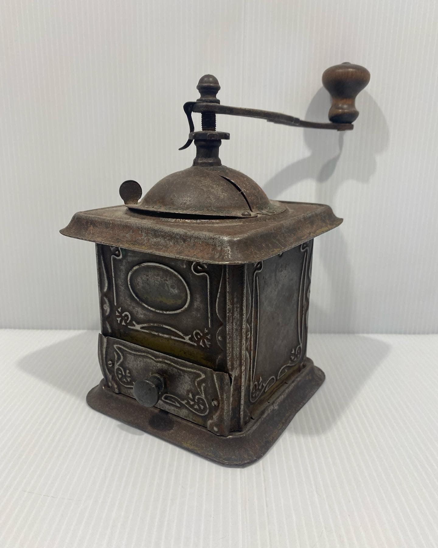 Antique Coffee Maker in Tin, 30s, Italian, Farm Kitchen Décor, Rustic  Cuisine, Ancient Farm, Handmade, 