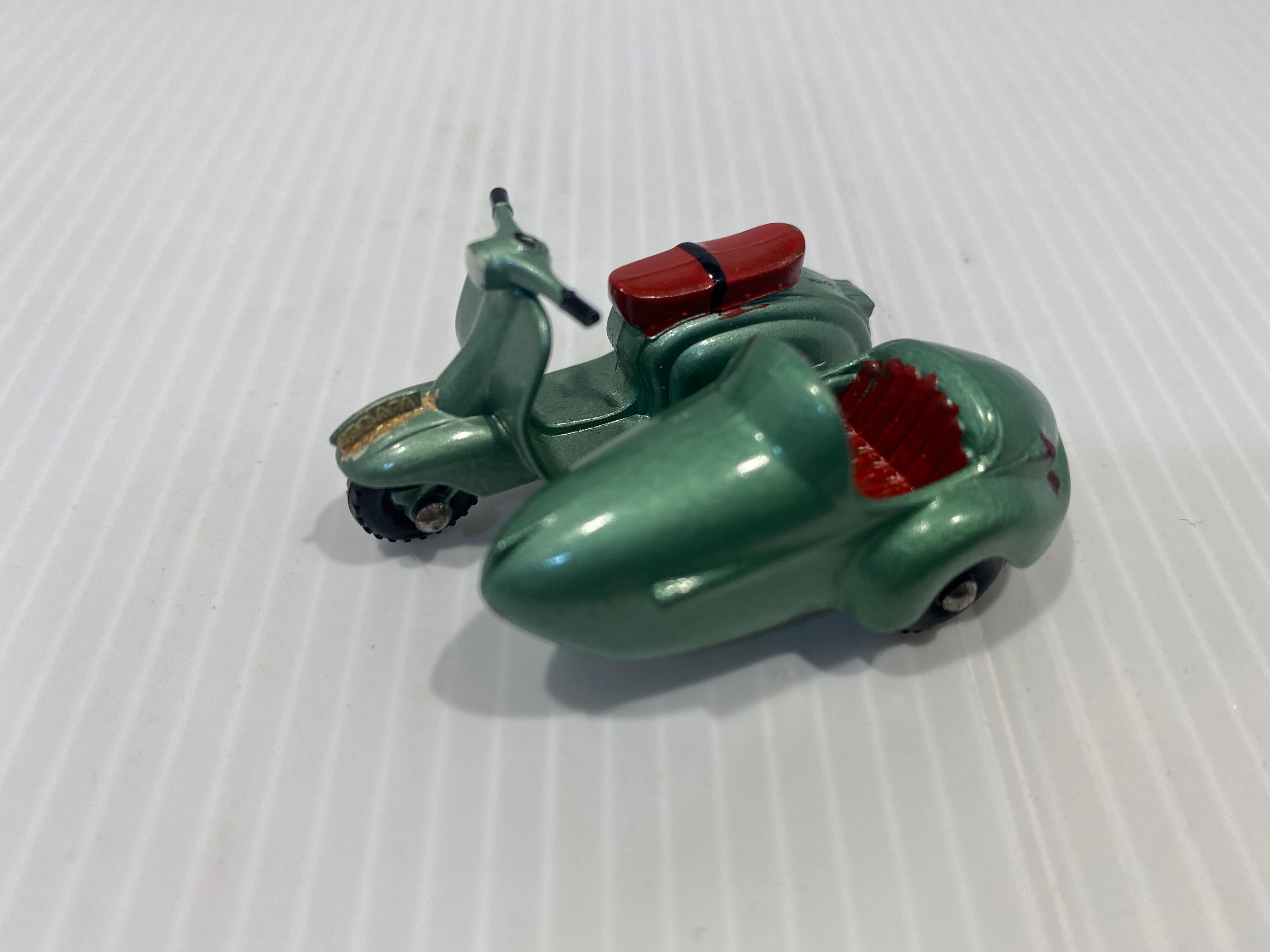 Matchbox 36 Motor Scooter and Sidecar with Box