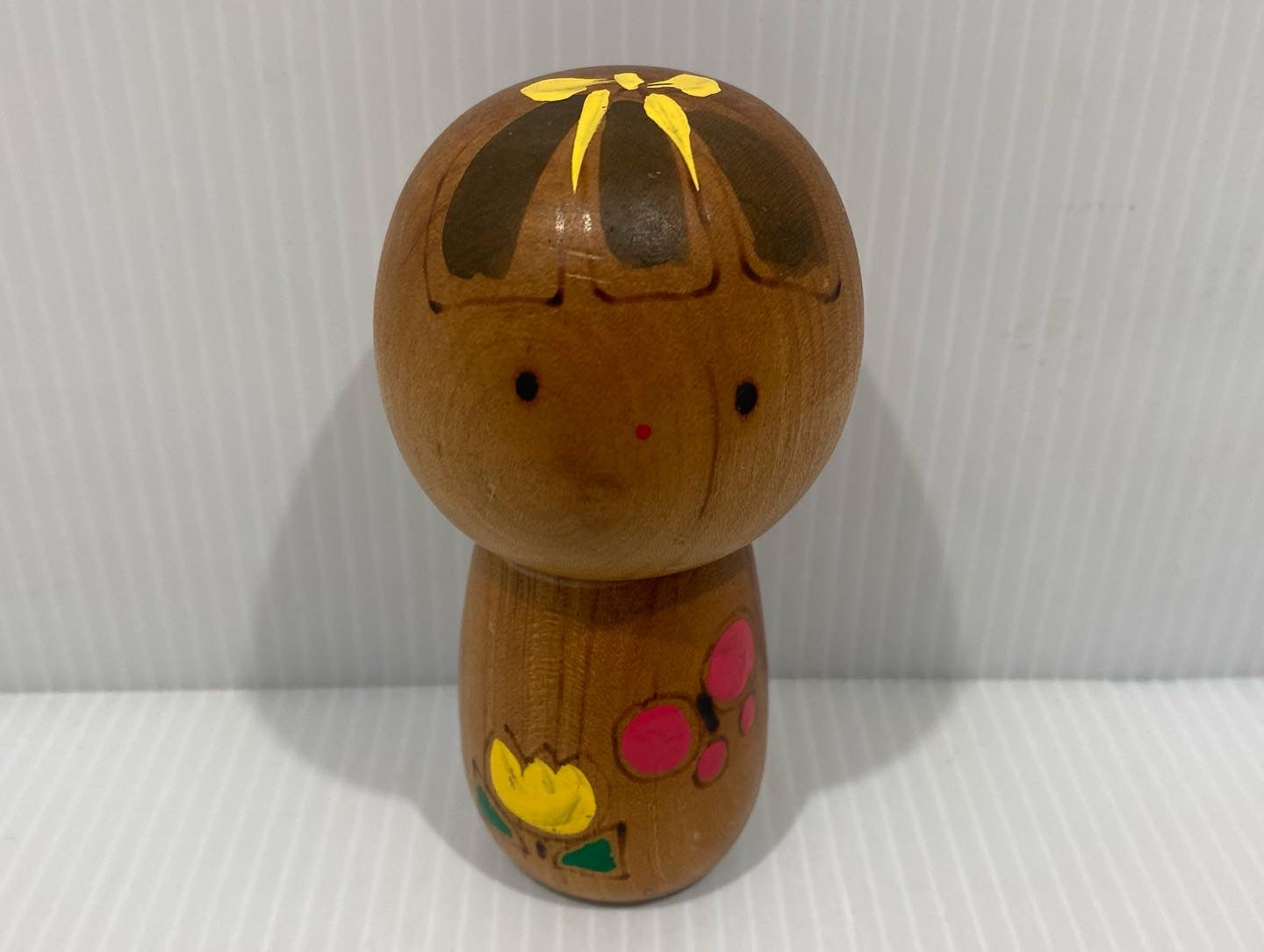 Beautiful antiques Japanese wood Kokeshi Doll - 2 girl’s
