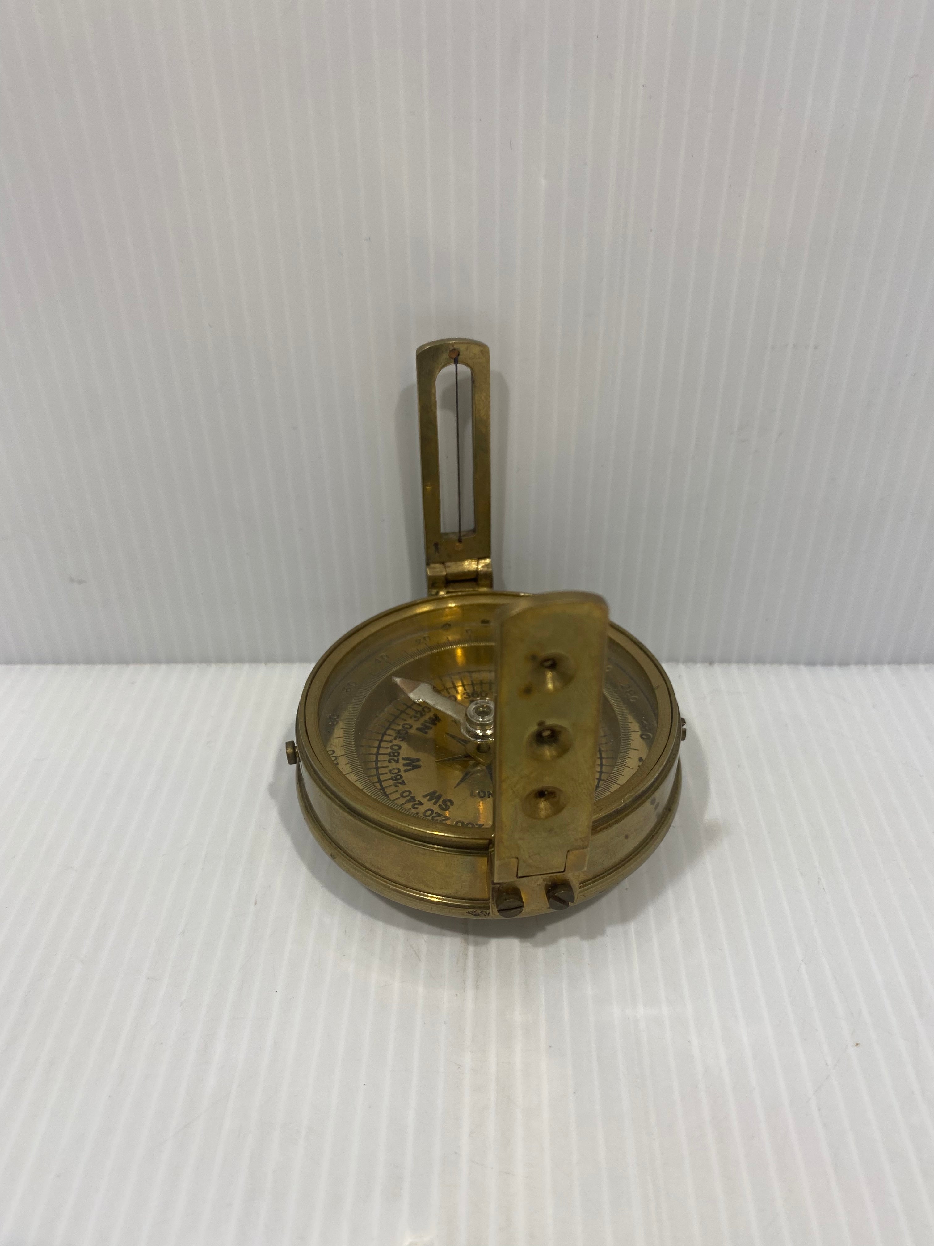 Antique Brass compass. London: T. Cooke, [ca. 20th century]
