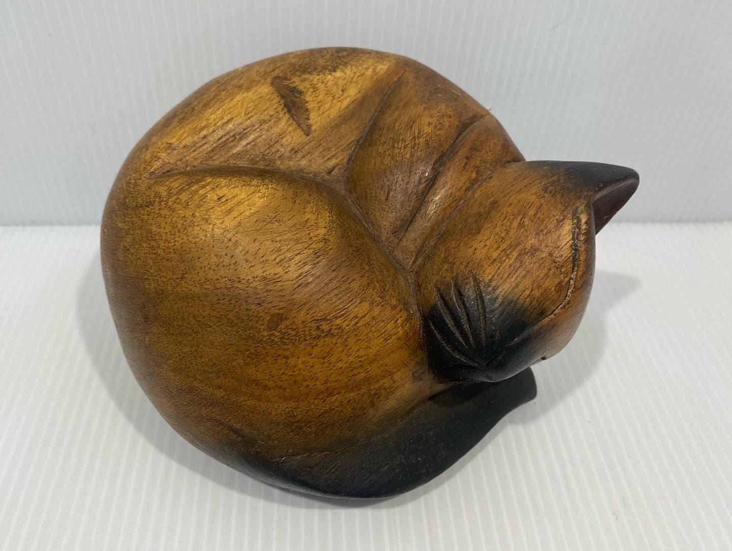 Beautiful Vintage, handmade, Carved wood cat figure.