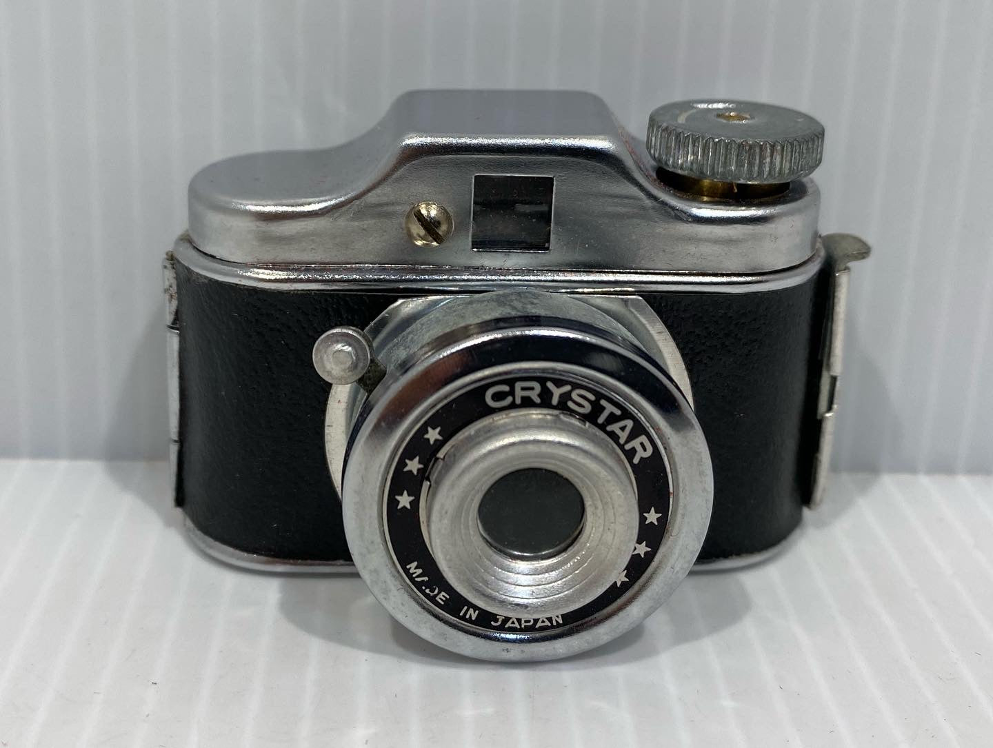 Vintage 1950's Miniature Crystar mini Camera with original leather case. Made in Japan!