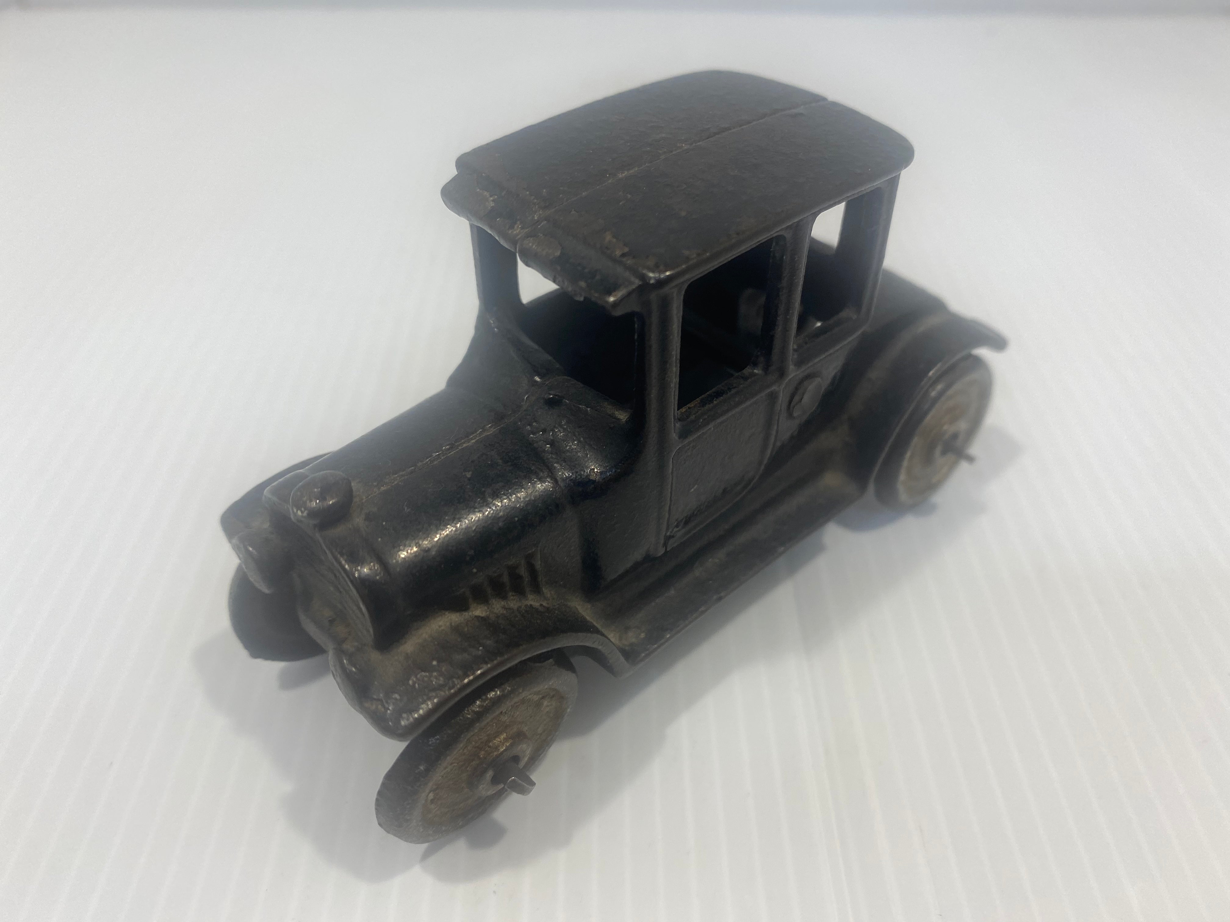 Arcade Cast iron Ford Model T - 1920s