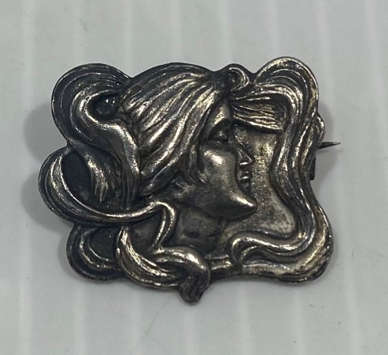 Antique Art Nouveau Silver Scatter Pin.