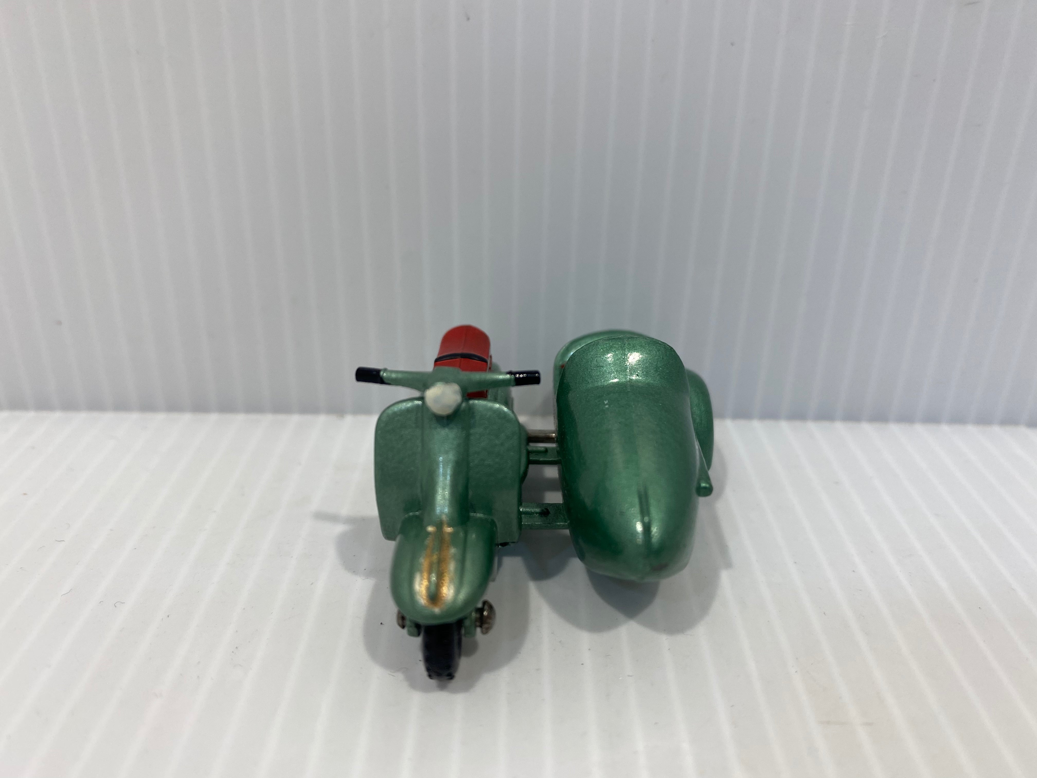Matchbox 36 Motor Scooter and Sidecar with Box