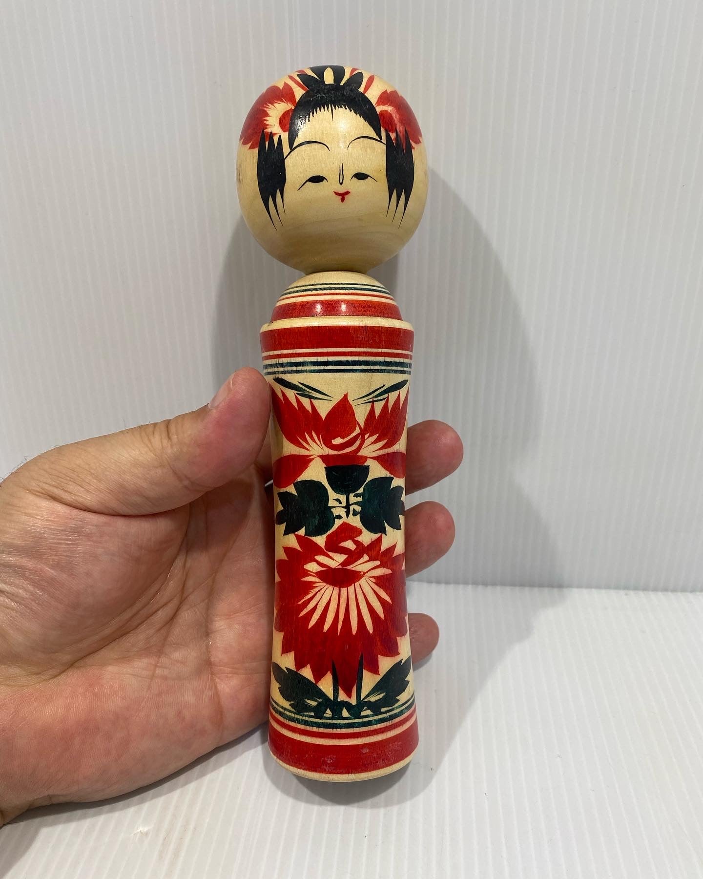 Beautiful antique Japanese Sakunami Kokeshi Doll - Signed on base