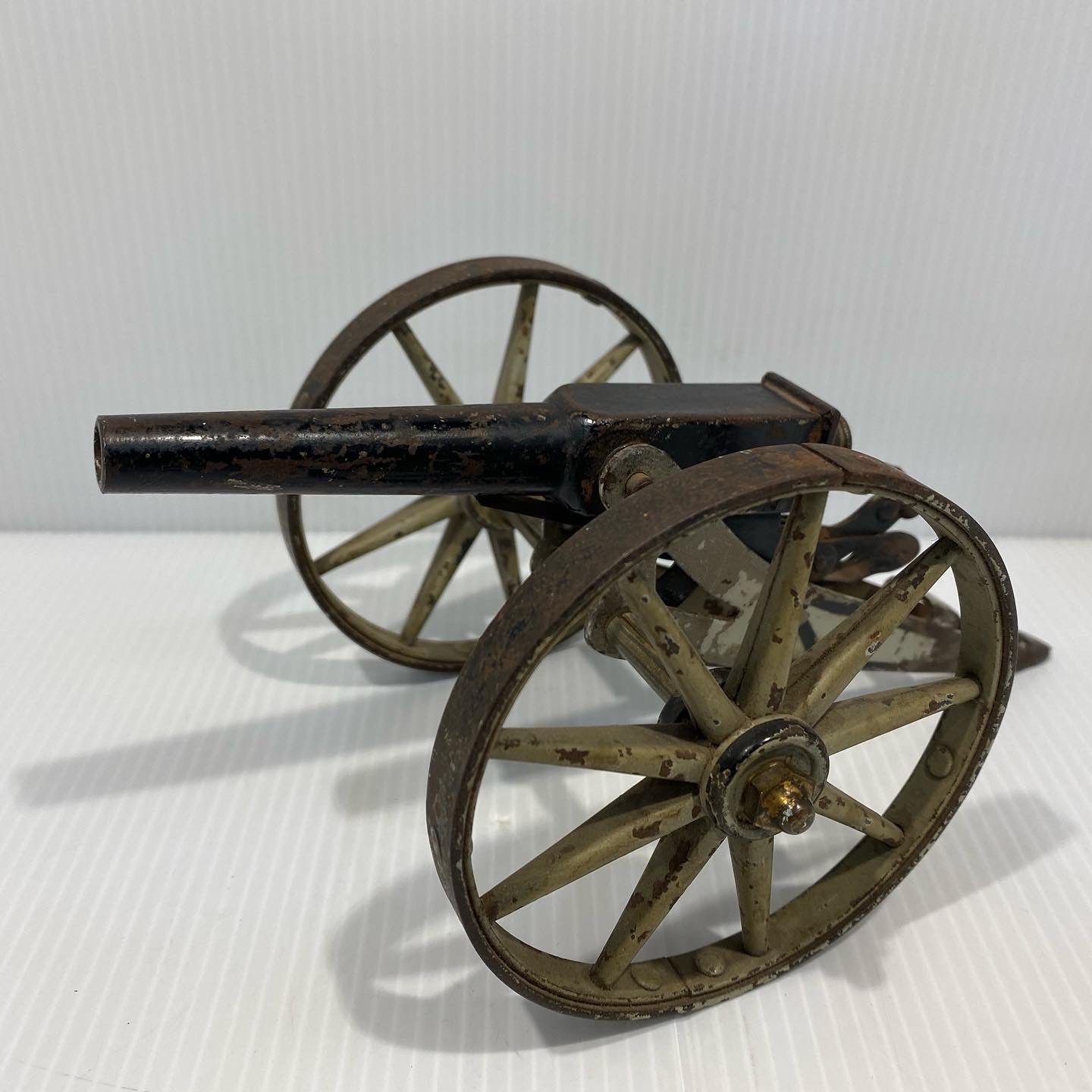 Antique ca. 1909 Marklin Cast Iron & Tin Toy Military Cannon