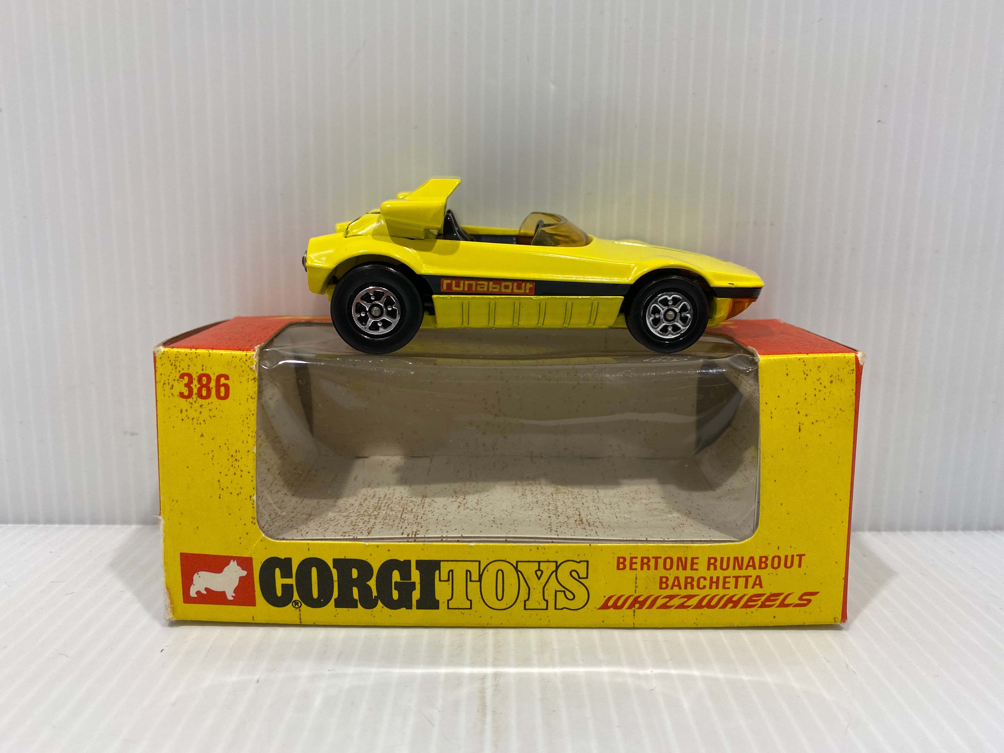 Corgi Toys GB n ° 386 Whizzwheels Bertone Runabout Barchetta. Yellow and Black in box .