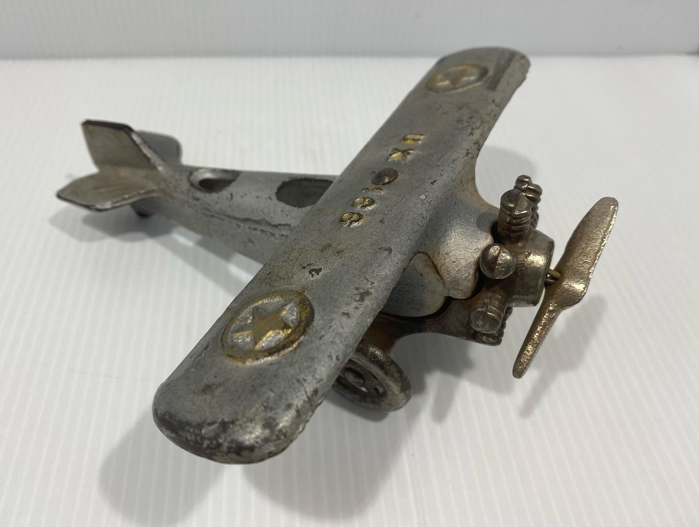 Antique 1920s A.C. Williams cast iron  UX166 Airplane. Very nice all original condition. No cracks or breaks. Excellent.