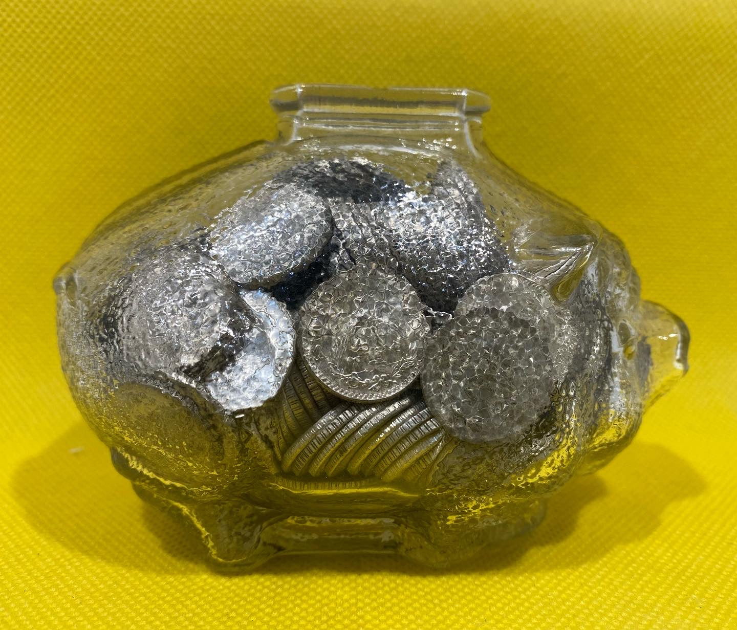 Antique piggy bank, with 260 Mexican coins of 20 cts libertad,  silver .720